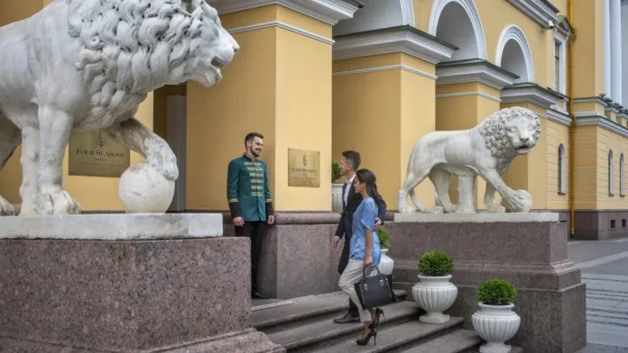 Four-Seasons-Hotel-Lion-Palace-Entrance